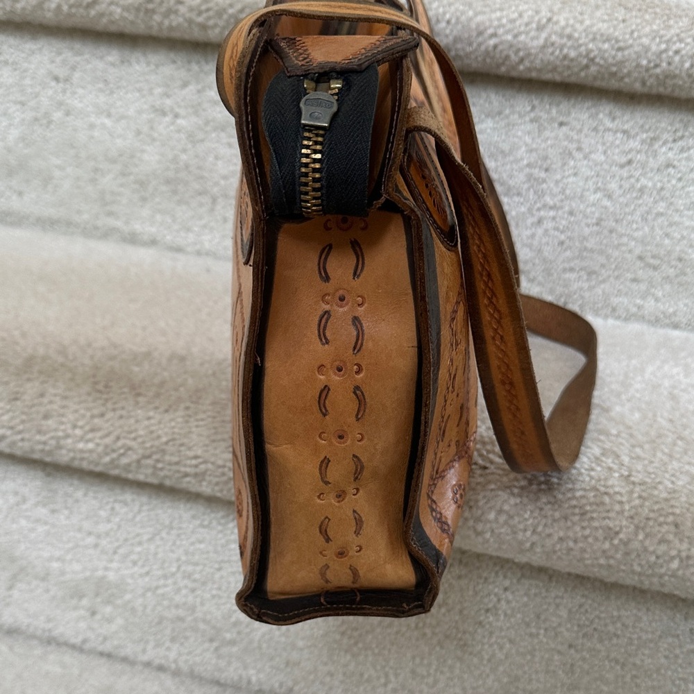 Astro Vintage Leather Shoulder / Hand Bag - Picture 12 of 17
